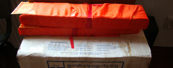 Cenne teksty tybetańskie - dar dla Centrum w Grabniku