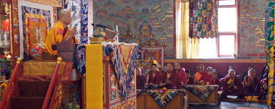 Drubłang Sangje Njenpa Rinpocze w klasztorze Bencien